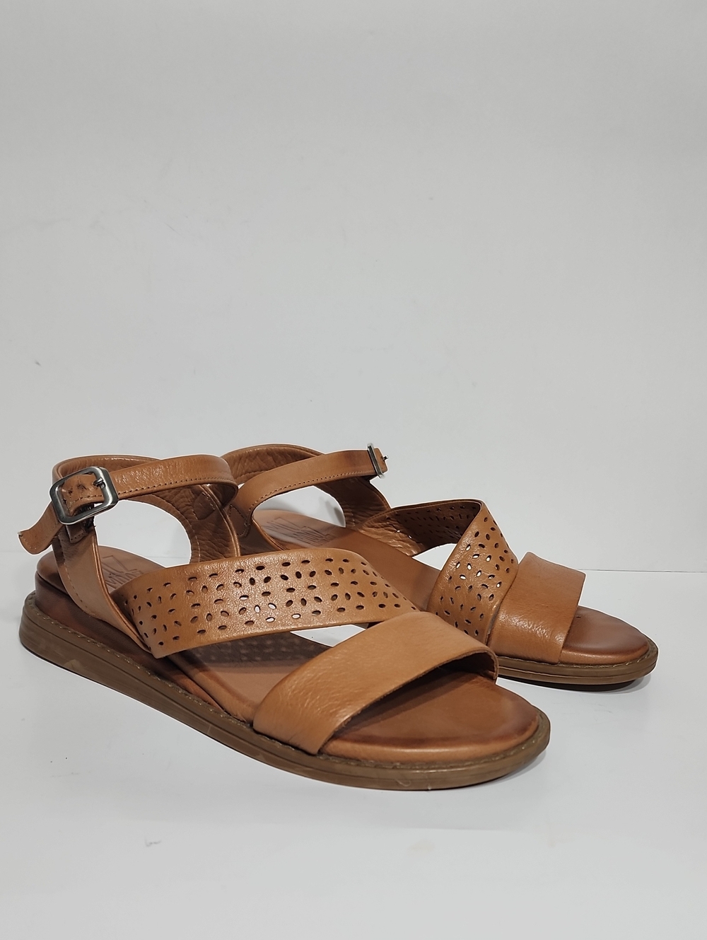Miz Mooz Cognac Hazel Perforated Leather Strappy Sandals Size 38 - Picture 3 of 12